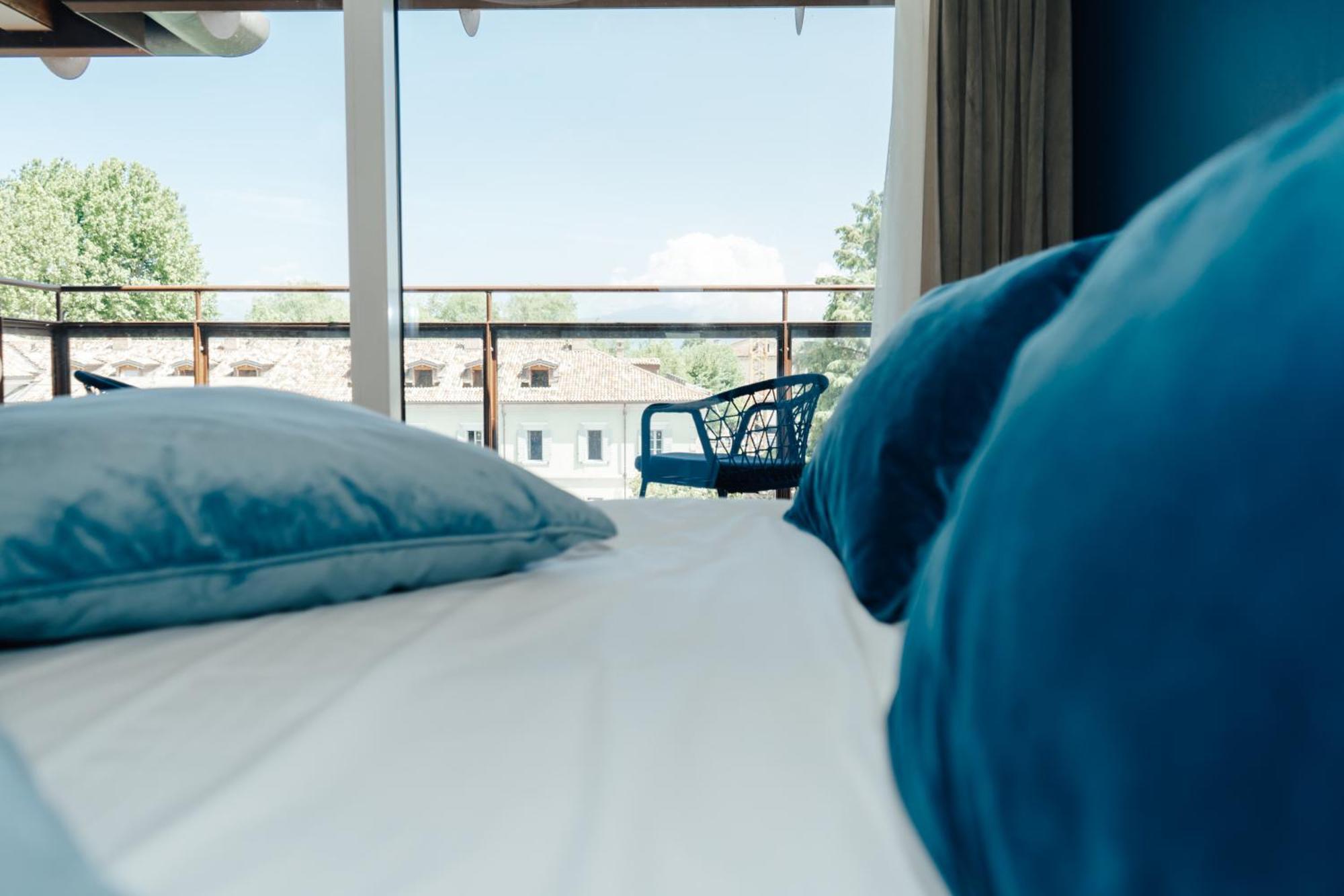 Bed & Breakfast C House