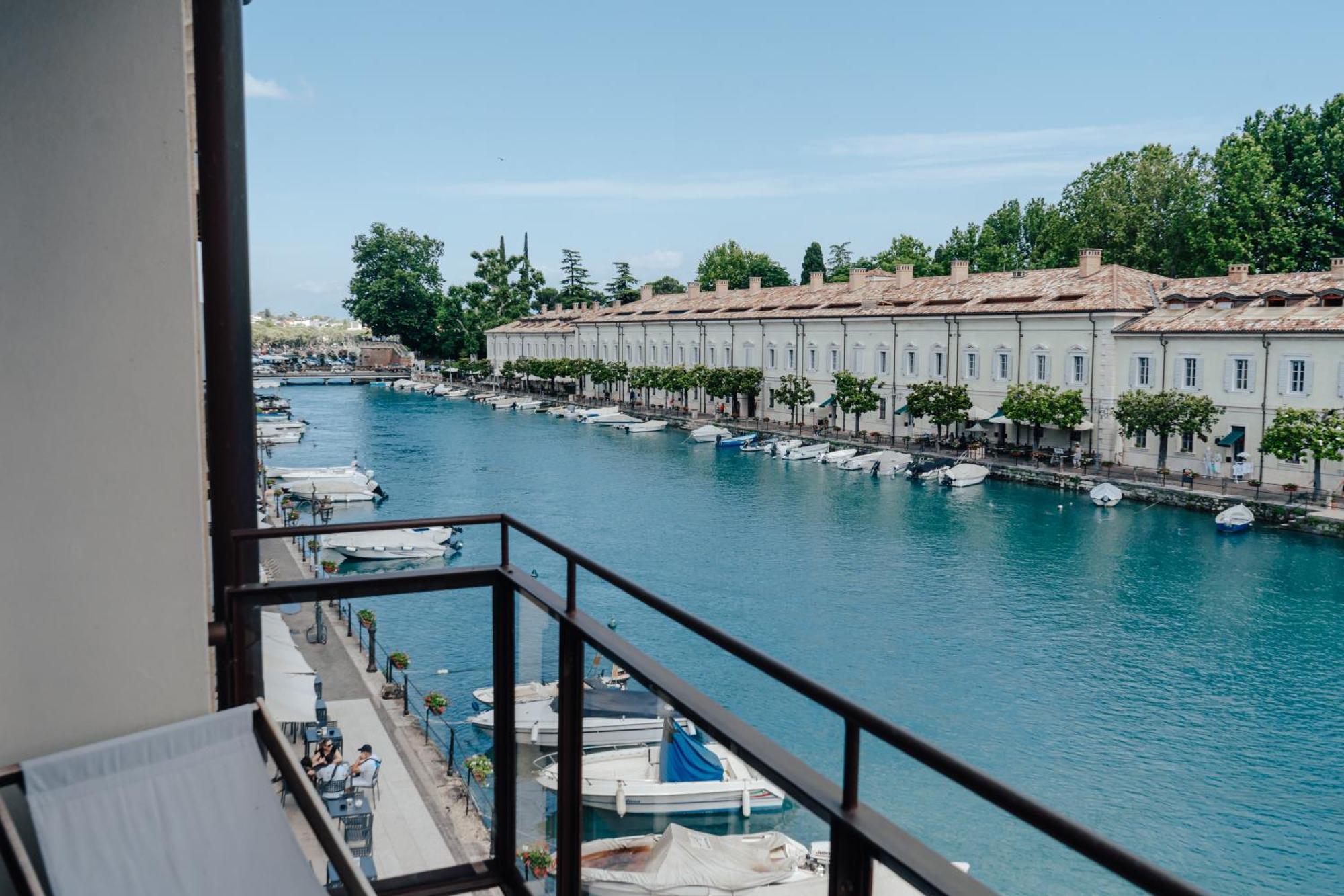 C House Peschiera del Garda