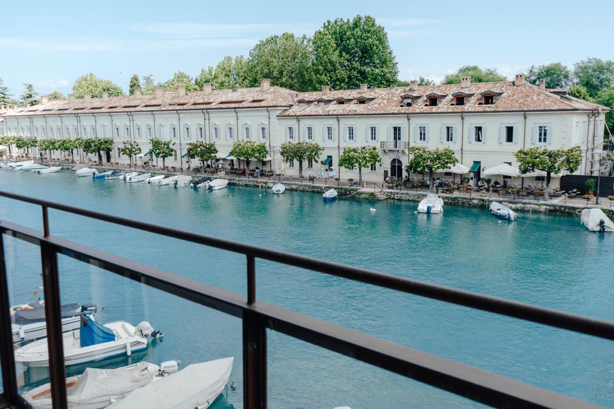 C House Peschiera del Garda