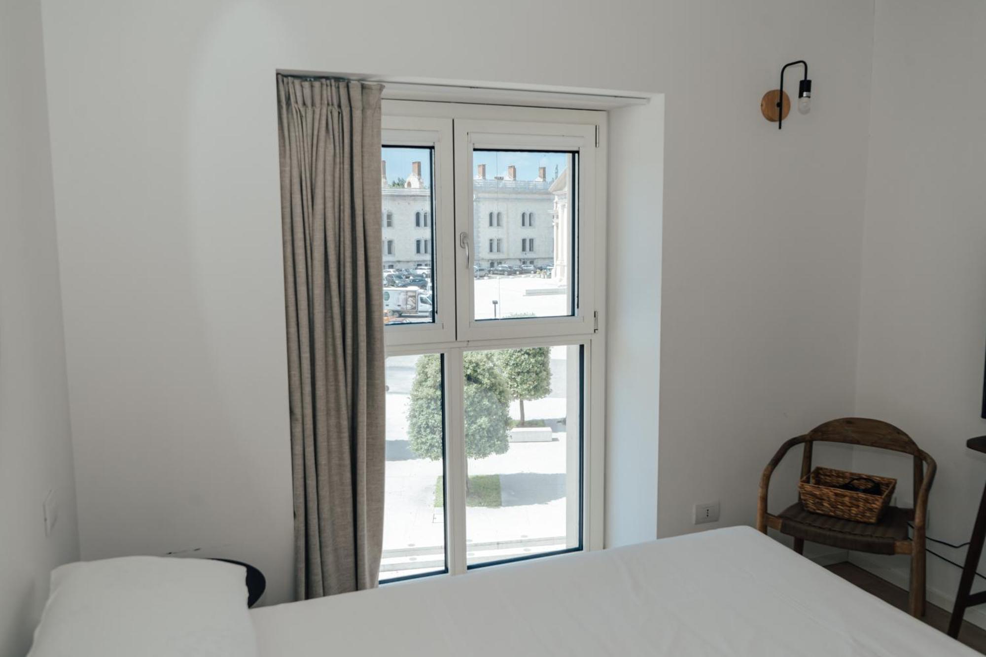 Bed & Breakfast C House *