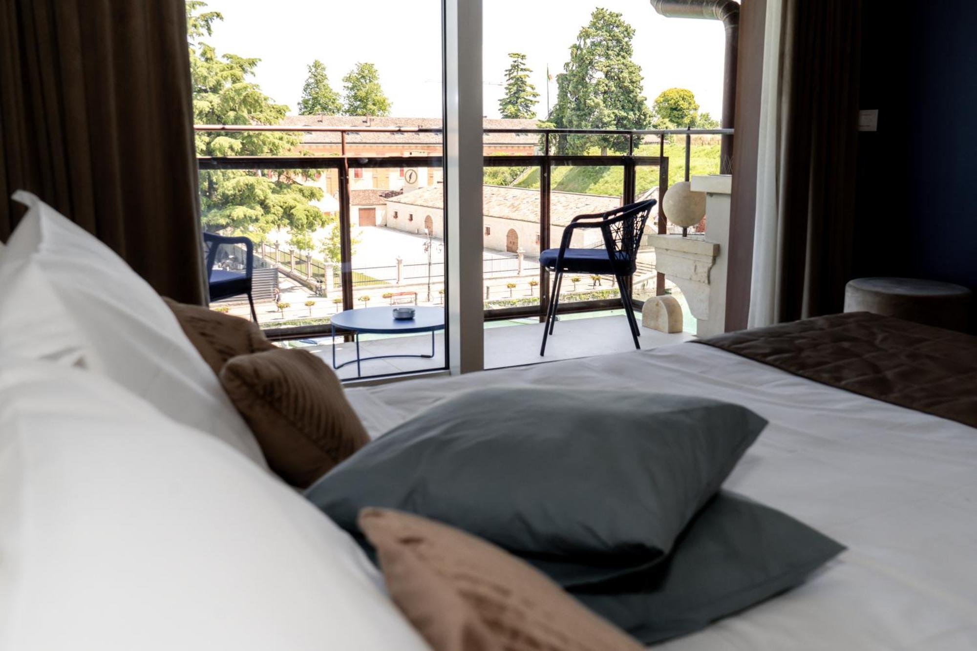 C House Bed & Breakfast Peschiera del Garda